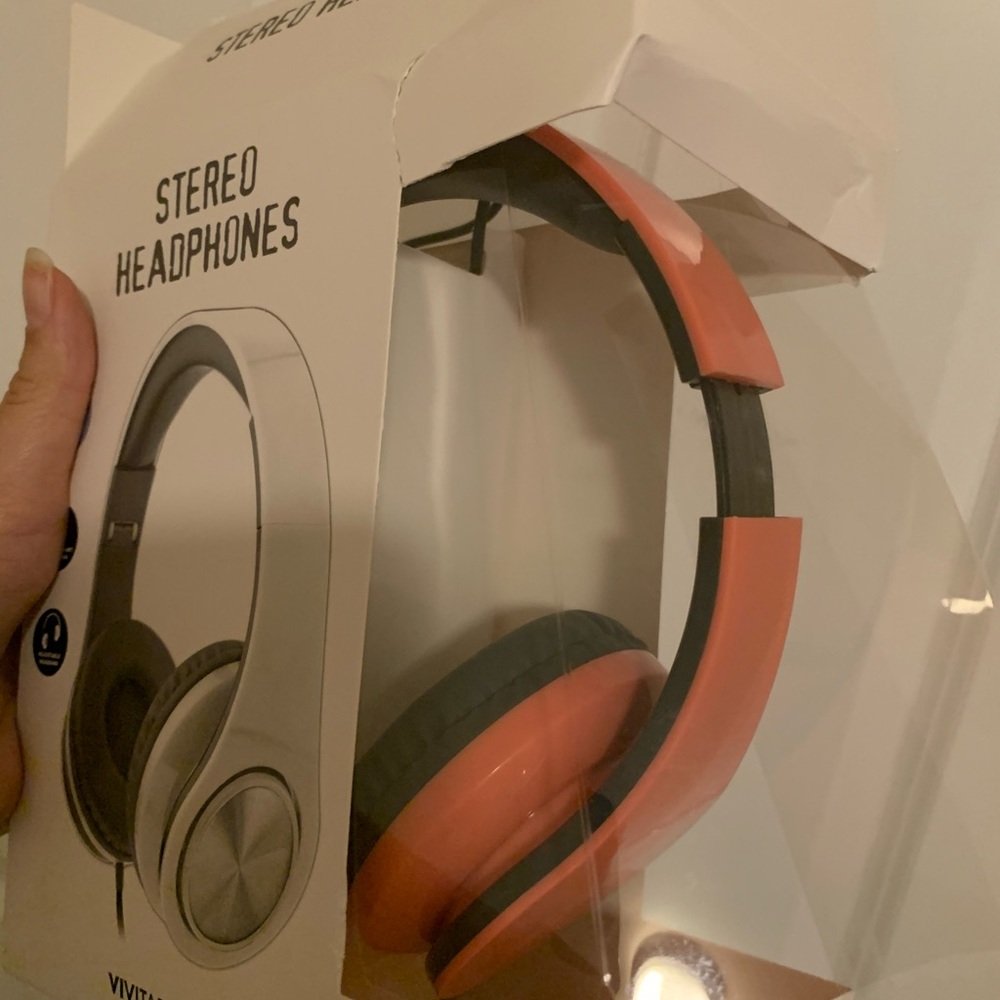 Basic target headphones pink